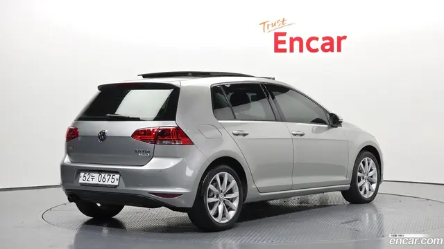 Main__Slider__Photo:Golf Volkswagen 2015.8-1
