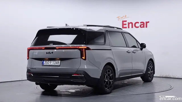 Main__Slider__Photo:Canival Kia 2025.5-1