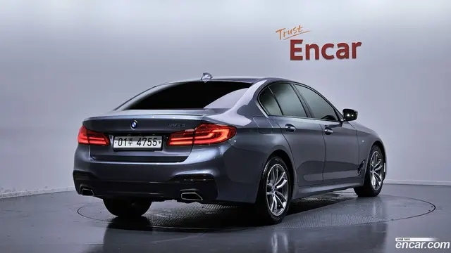 Main__Slider__Photo:5-Series BMW 2017.9-1