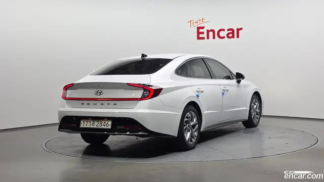 Main__Slider__Photo:Sonata Hyundai 2023.1-1