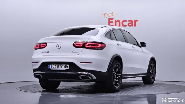 Main__Slider__Photo:GLC-Class Mercedes-Benz 2023.4-1