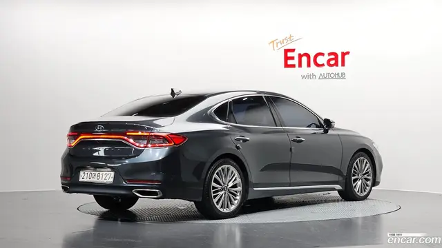 Main__Slider__Photo:Grandeur Hyundai 2019.9-1