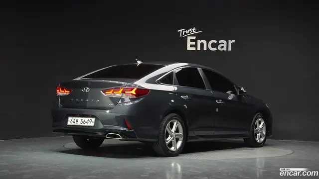 Main__Slider__Photo:Sonata Hyundai 2019.1-1
