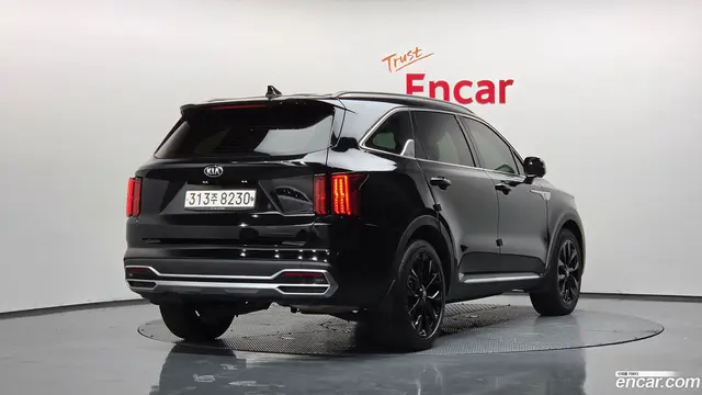 Main__Slider__Photo:Sorento Kia 2020.4-1