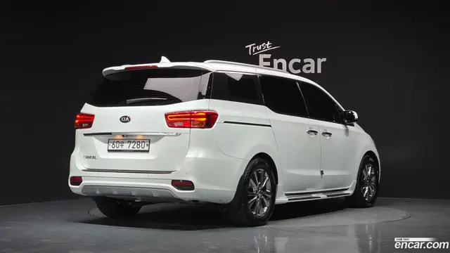Main__Slider__Photo:Canival Kia 2019.2-1