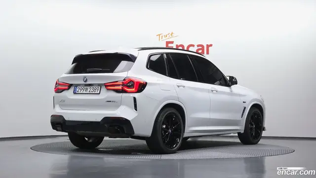 Main__Slider__Photo:X3 BMW 2021.11-1
