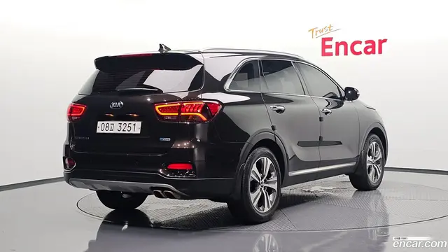 Main__Slider__Photo:Sorento Kia 2018.1-1