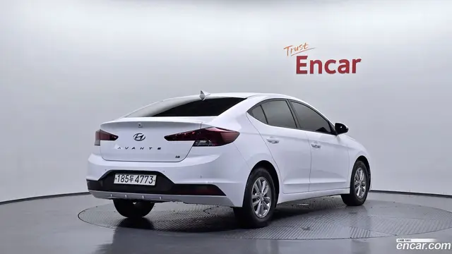 Main__Slider__Photo:AVANTE Hyundai 2019.10-1
