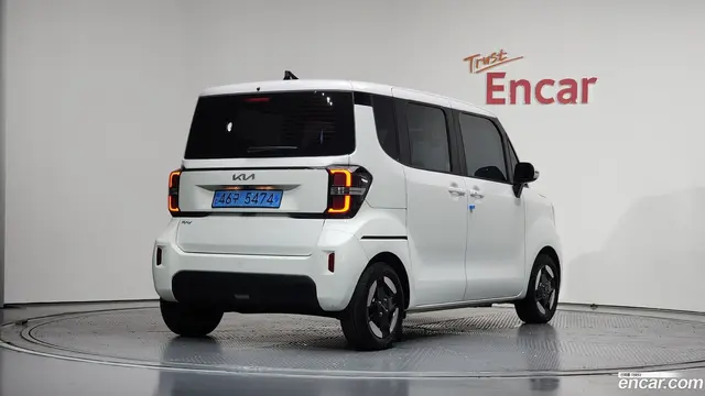 Main__Slider__Photo:RAY Kia 2023.11-1