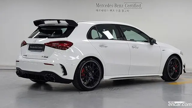 Main__Slider__Photo:A-Class Mercedes-Benz 2025.8-1