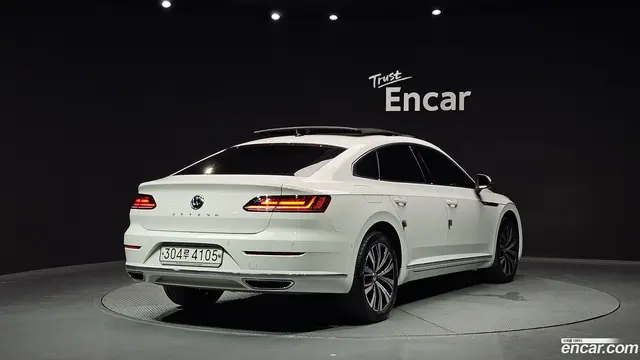 Main__Slider__Photo:Arteon Volkswagen 2019.10-1