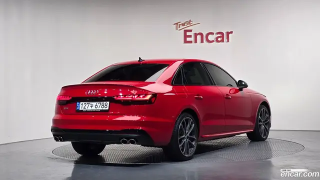Main__Slider__Photo:S4 Audi 2021.11-1
