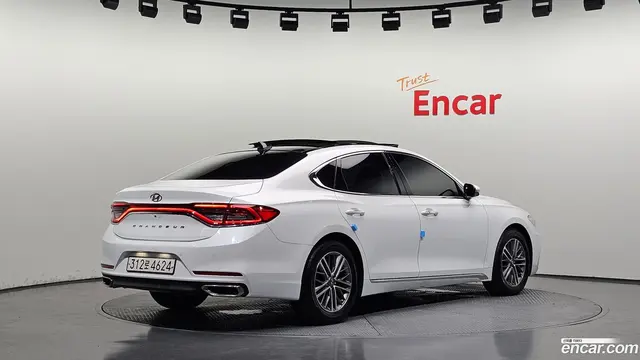 Main__Slider__Photo:Grandeur Hyundai 2018.5-1
