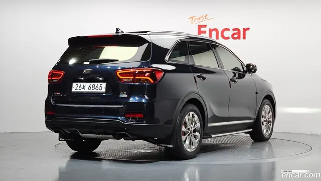 Main__Slider__Photo:Sorento Kia 2017.10-1
