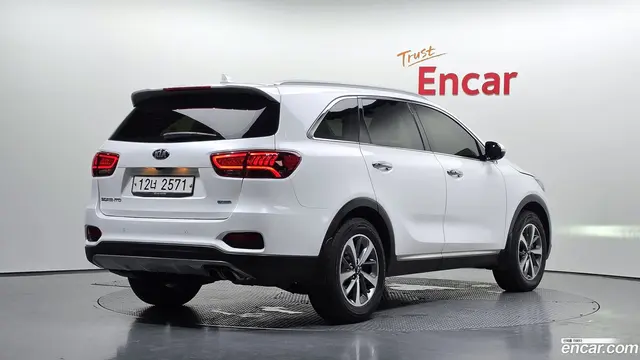 Main__Slider__Photo:Sorento Kia 2019.1-1