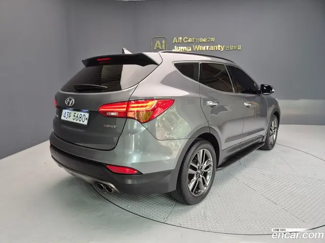 Main__Slider__Photo:Santafe Hyundai 2015.1-1