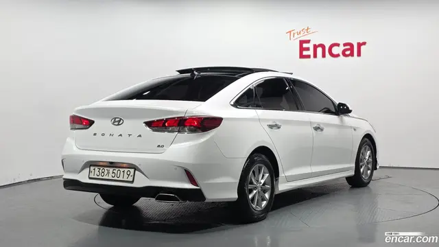 Main__Slider__Photo:Sonata Hyundai 2017.4-1
