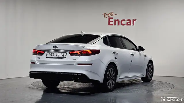 Main__Slider__Photo:K5 Kia 2018.10-1