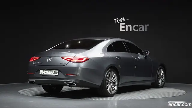 Main__Slider__Photo:CLS-Class Mercedes-Benz 2019.8-1