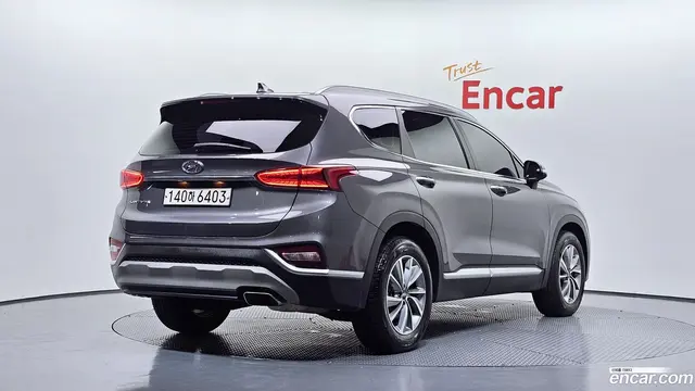 Main__Slider__Photo:Santafe Hyundai 2020.5-1