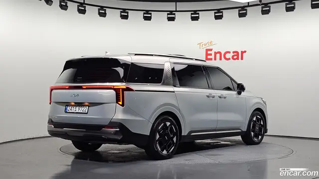 Main__Slider__Photo:Canival Kia 2024.5-1