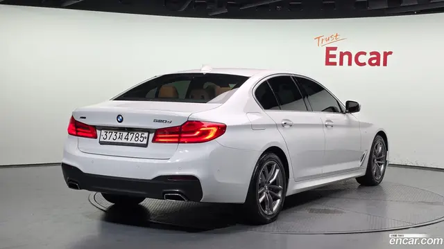 Main__Slider__Photo:5-Series BMW 2017.11-1