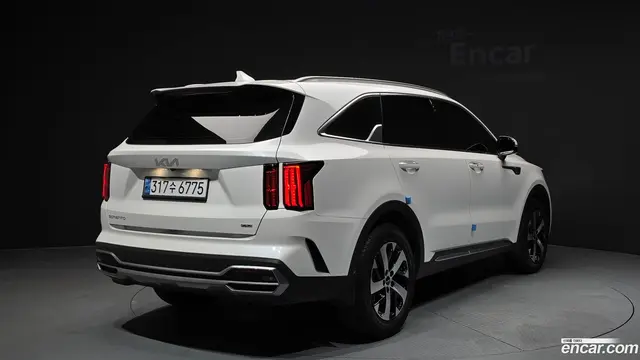 Main__Slider__Photo:Sorento Kia 2023.5-1