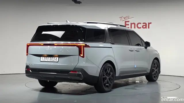 Main__Slider__Photo:Canival Kia 2024.5-1