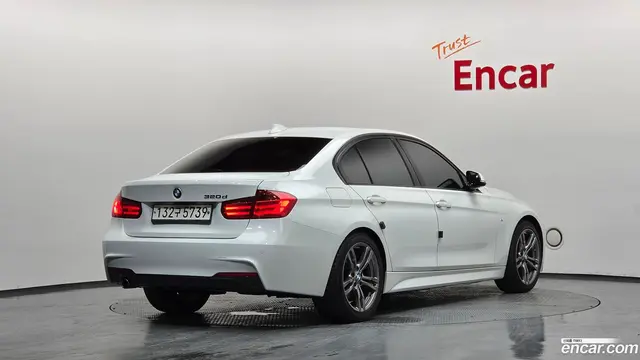 Main__Slider__Photo:3-Series BMW 2015.7-1
