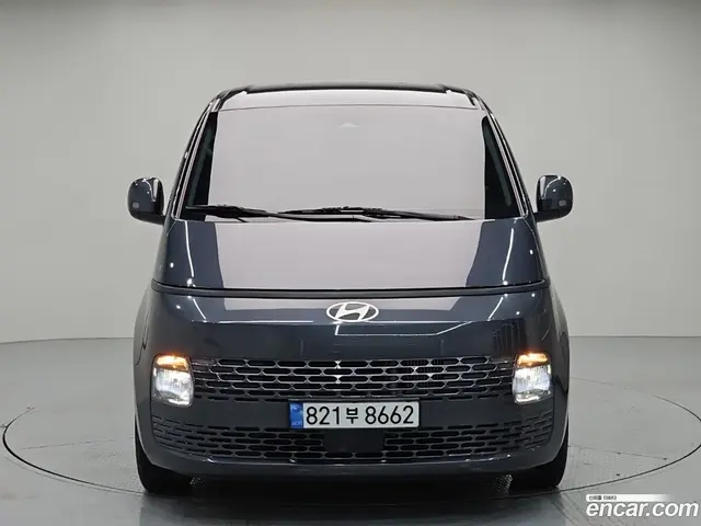 Main__Slider__Photo:Staria Hyundai 2024.9-1