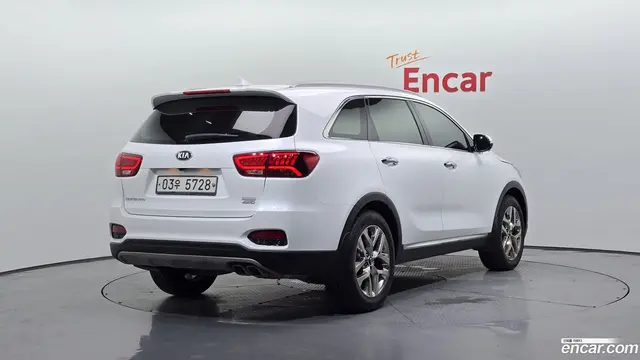 Main__Slider__Photo:Sorento Kia 2019.4-1