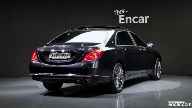 Main__Slider__Photo:S-Class Mercedes-Benz 2015.8-1