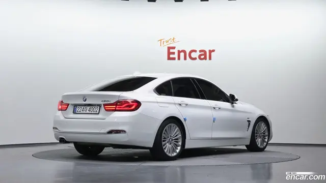 Main__Slider__Photo:4-Series BMW 2017.10-1