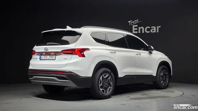 Main__Slider__Photo:Santafe Hyundai 2023.7-1
