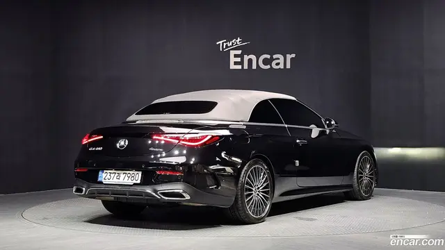 Main__Slider__Photo:CLE-Class Mercedes-Benz 2024.7-1