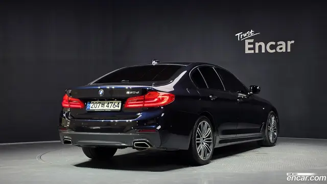 Main__Slider__Photo:5-Series BMW 2017.6-1