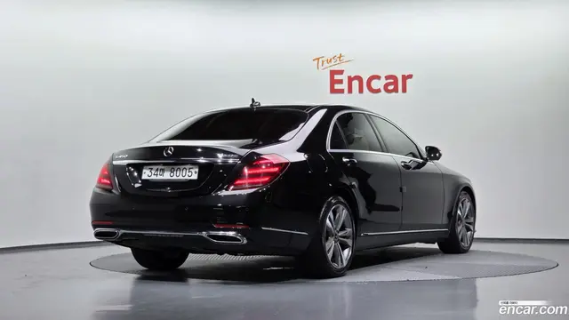 Main__Slider__Photo:S-Class Mercedes-Benz 2018.2-1