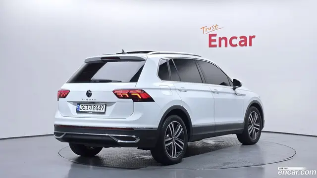 Main__Slider__Photo:Tiguan Volkswagen 2021.7-1