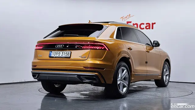 Main__Slider__Photo:Q8 Audi 2021.6-1