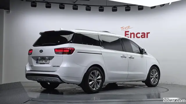 Main__Slider__Photo:Canival Kia 2017.6-1