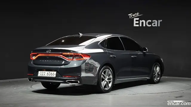 Main__Slider__Photo:Grandeur Hyundai 2017.2-1