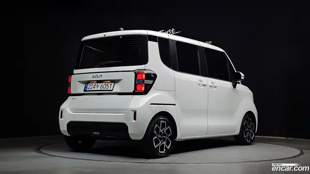 Main__Slider__Photo:RAY Kia 2024.6-1