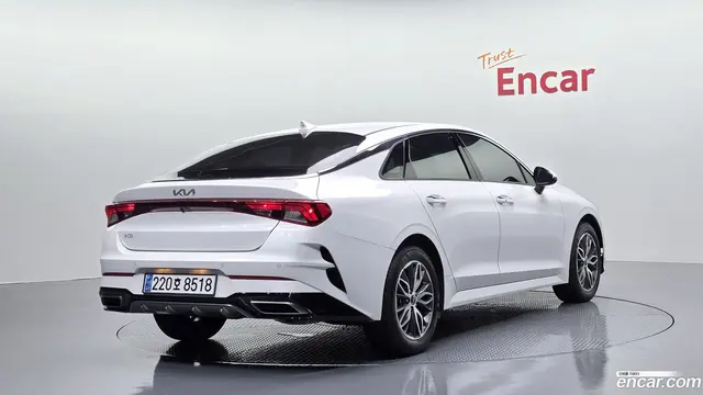 Main__Slider__Photo:K5 Kia 2023.8-1