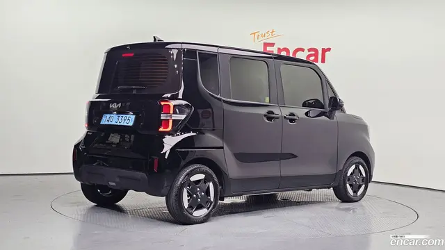 Main__Slider__Photo:RAY Kia 2024.5-1