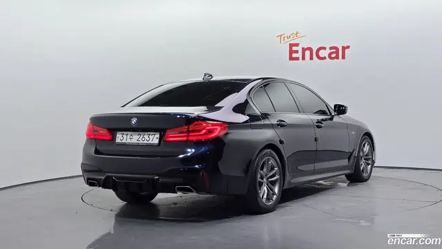 Main__Slider__Photo:5-Series BMW 2018.7-1