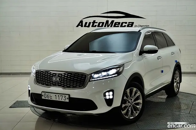 Main__Slider__Photo:Sorento Kia 2018.3-1
