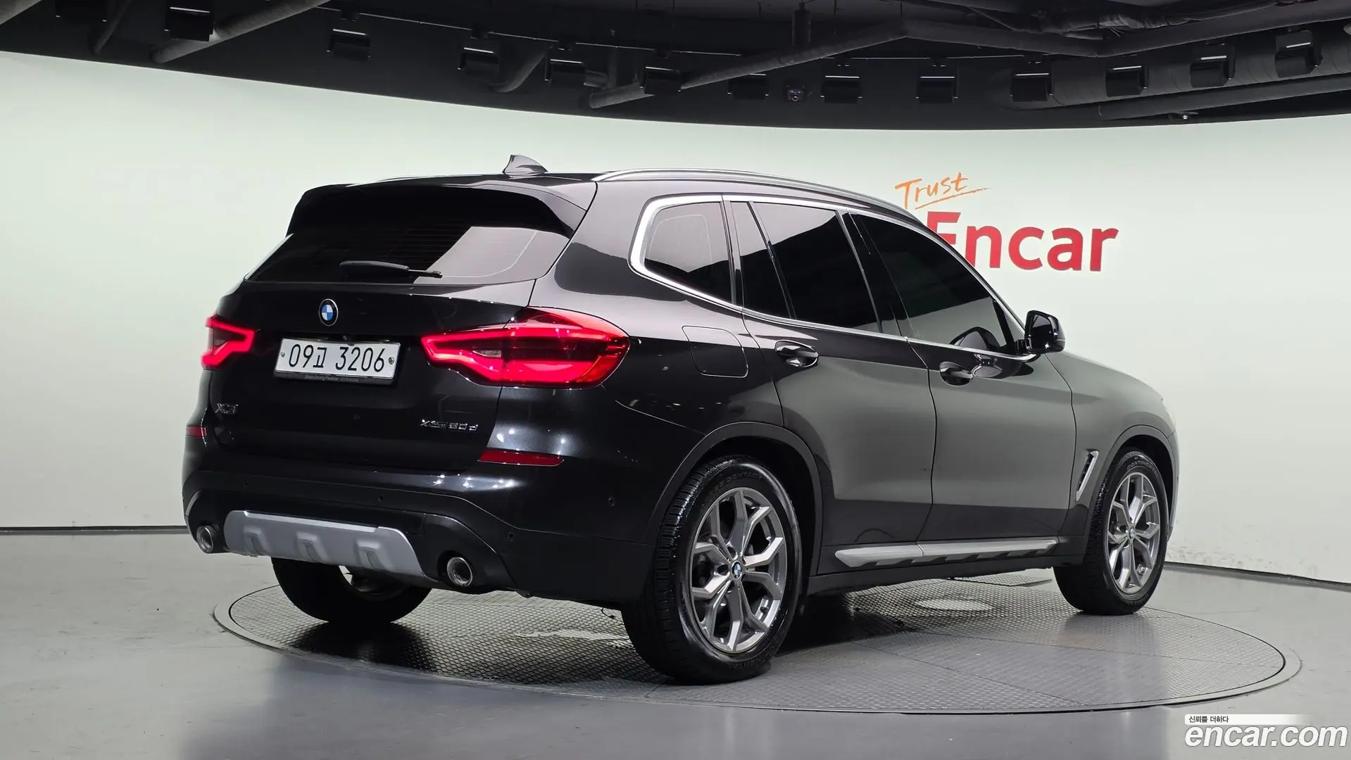 Main__Slider__Photo:X3 BMW 2019.1-1