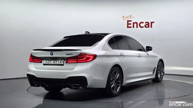 Main__Slider__Photo:5-Series BMW 2018.3-1