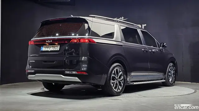 Main__Slider__Photo:Canival Kia 2023.4-1