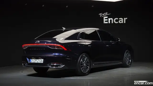 Main__Slider__Photo:Grandeur Hyundai 2020.6-1